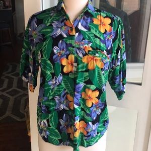Hawaiian shirt Hibiscus Button down